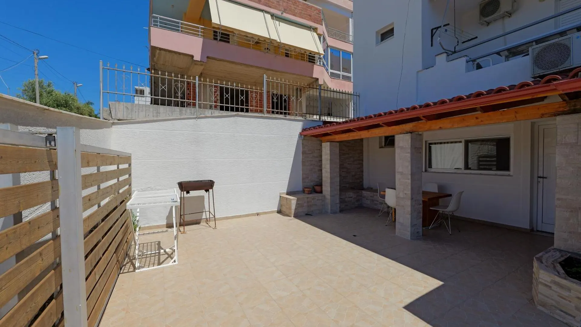 Livia'S Guesthouse Ksamil 0*,