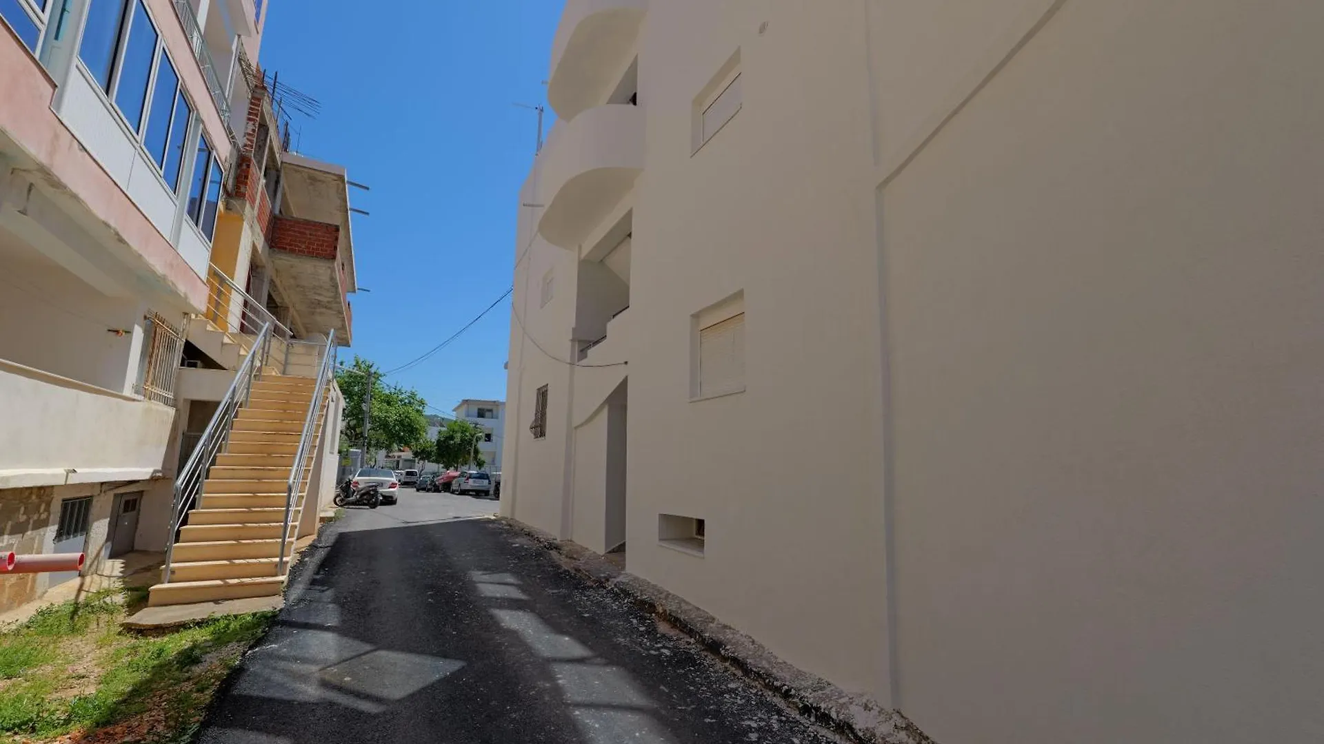 Livia'S Guesthouse Ksamil