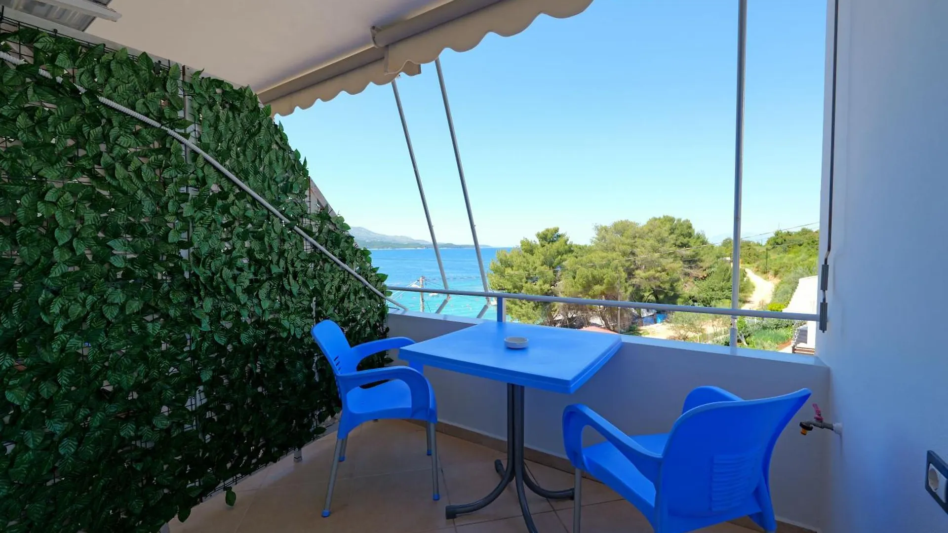 Livia'S Guesthouse Ksamil 0*,